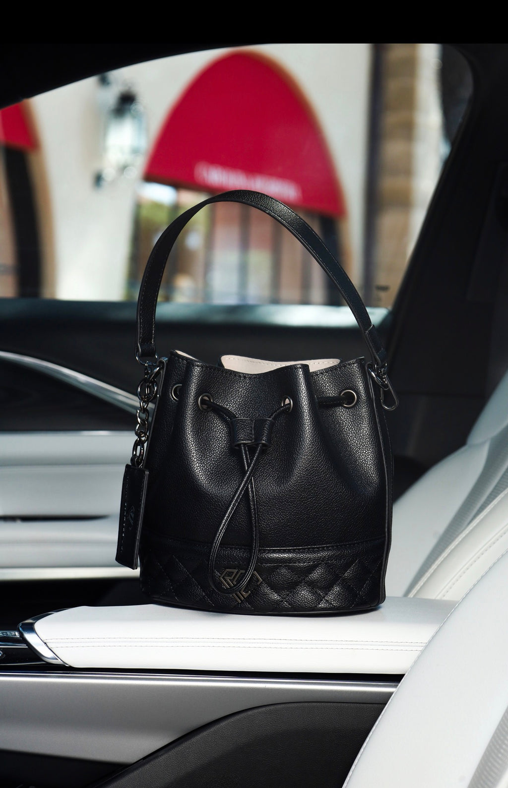 The Daily Bucket - Black