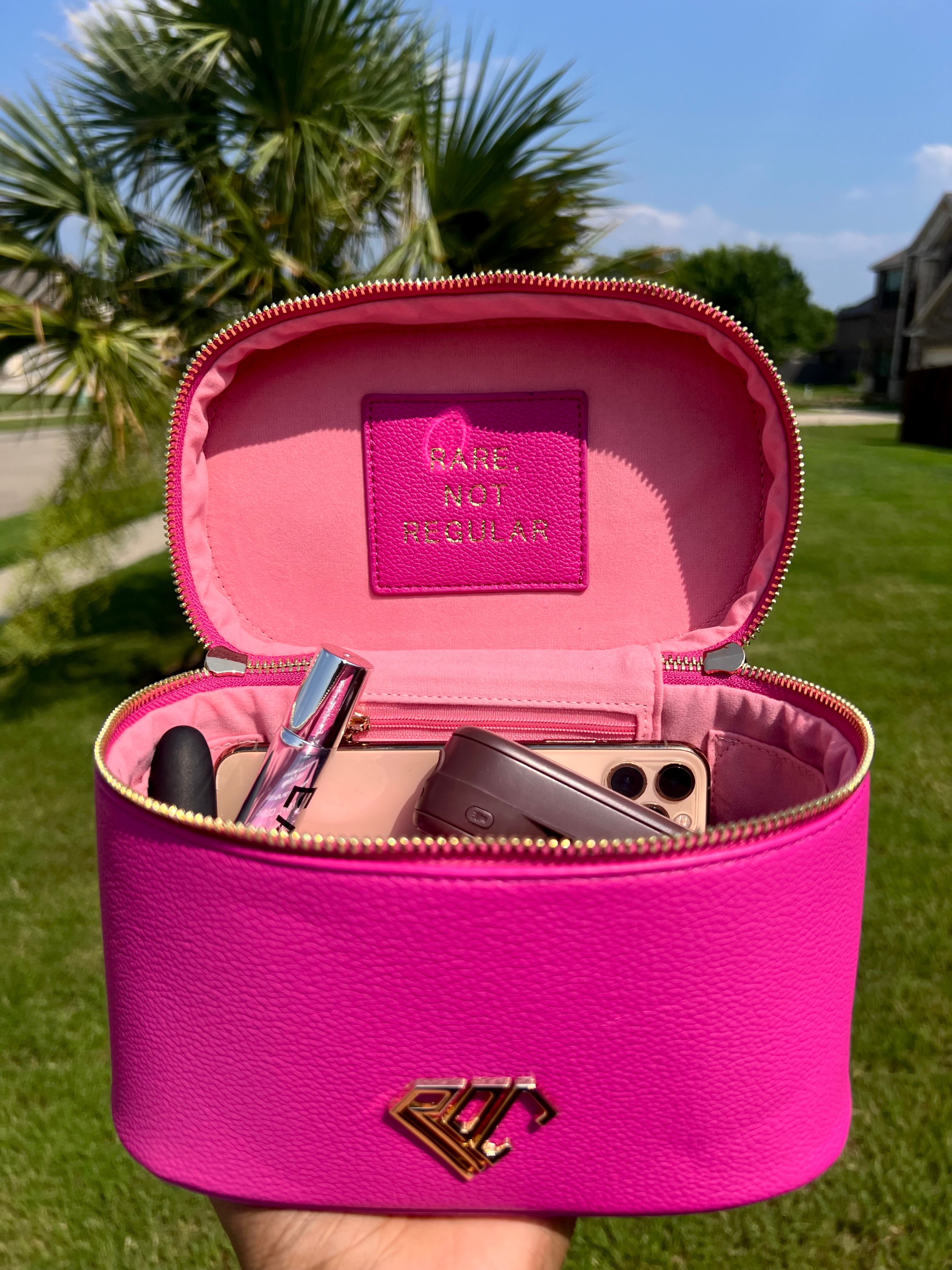 The Vanity Carry (Rare Pink)